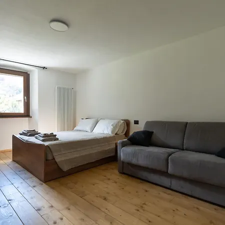 Ottavio's House, 10min From Maggiore