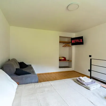 Ottavio's House, 10min From Maggiore *