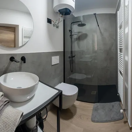 Appartement Ottavio's House, 10min From Maggiore Ornavasso