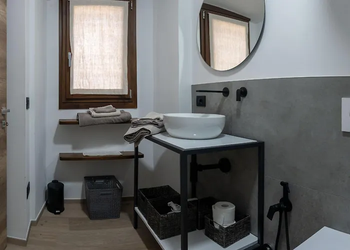 アパート Ottavio's House, 10min From Maggiore